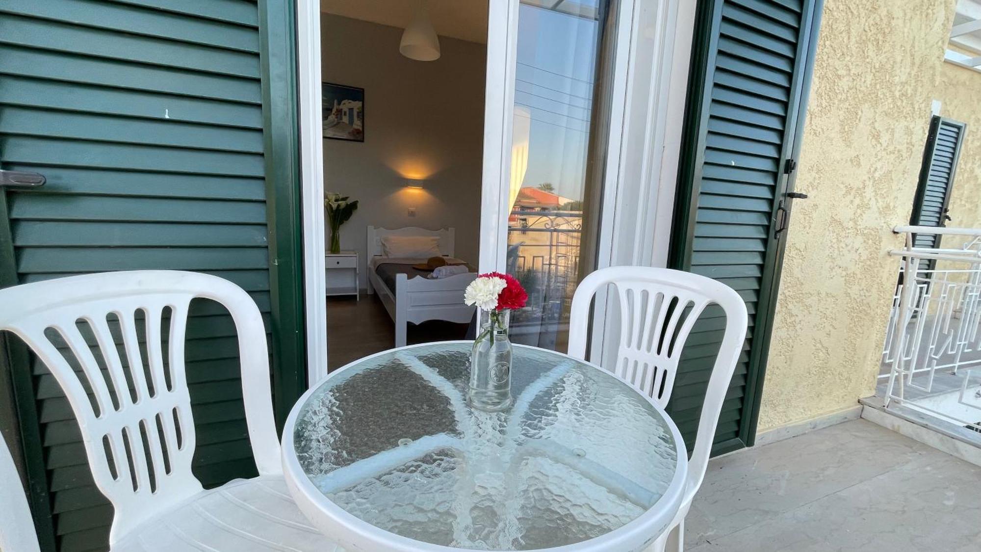 Kavos Aparthotel ภายนอก รูปภาพ